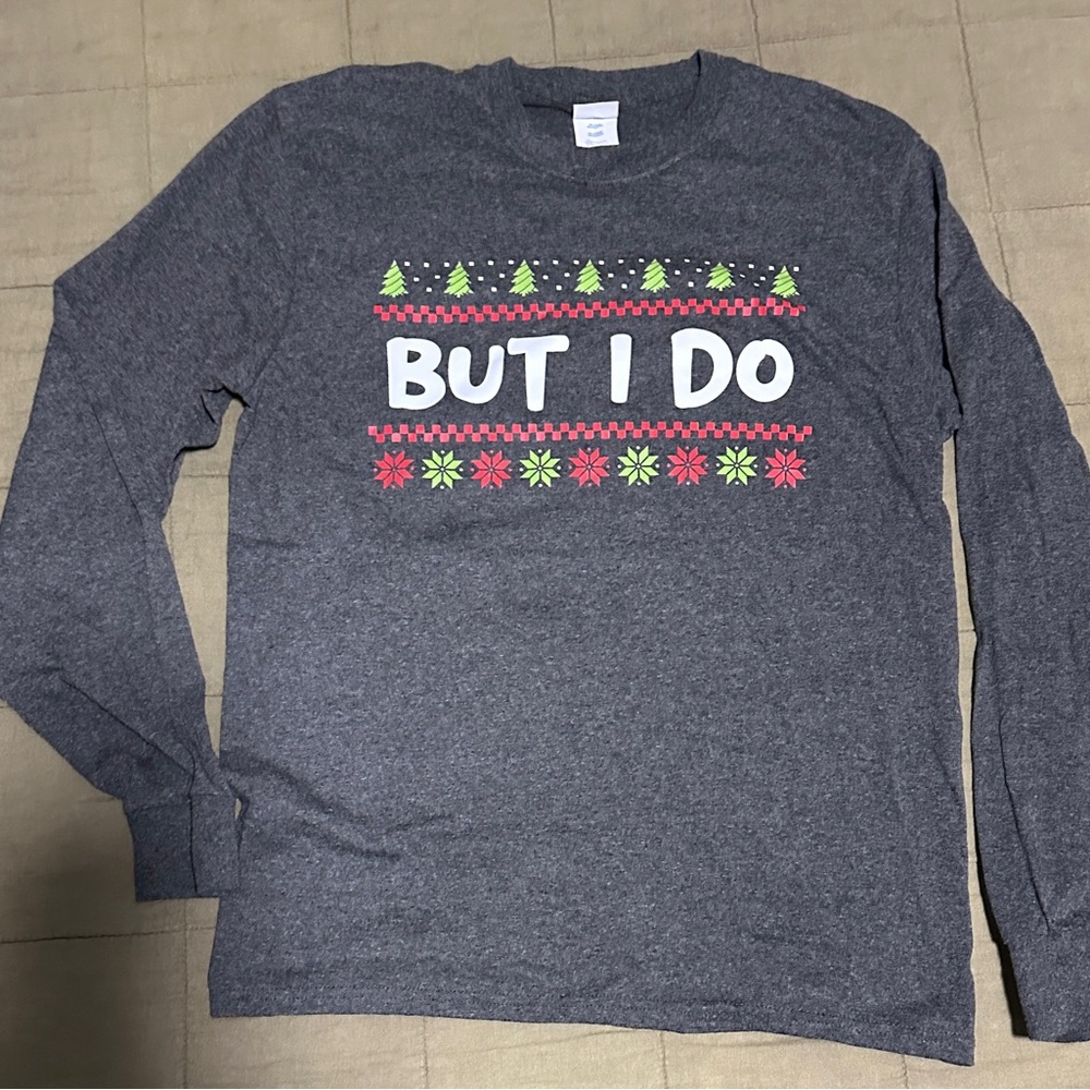 Gray Long Sleeve Christmas Tee - Medium   Unisex